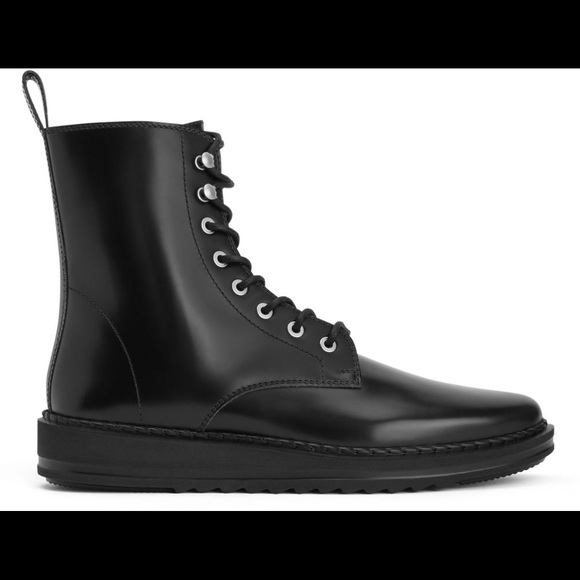 giuseppe zanotti NIB black leather combat boot